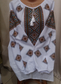 Ручна вишивка - блузка традиційна