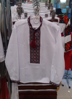 Ручна вишивка - рубашка на батисте