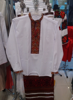 Ручна вишивка - сорочка на батисті