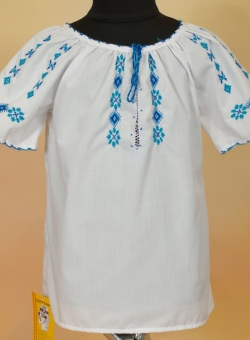 Ручная вышивка - блузка коротенькая голубая