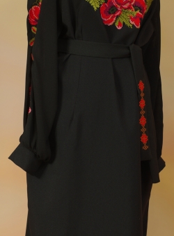 Машинна вишивка - платье черное маки
